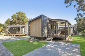 尊荣单人房 | 熨斗/熨衣板、免费 WiFi、床单