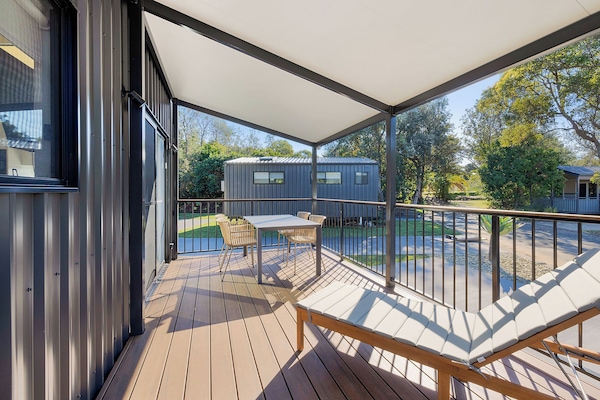 Premium Tiny Home - Sleeps 2 | Terrace/patio