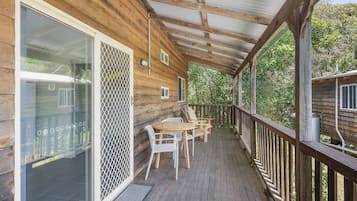 ์คํ ๋ค๋ ์บ๋น (- Sleeps 4) | ๋ฐ์ฝ๋