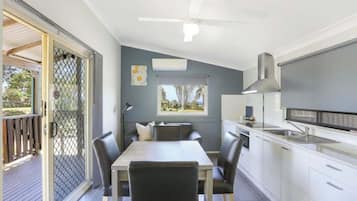 Cabana standard (- Sleeps 4) | Opções para refeição no quarto