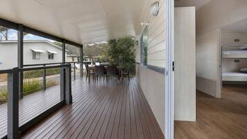 Hytte – deluxe, tilgjengelighetstilpasset (- Sleeps 5) | Terrasse/patio