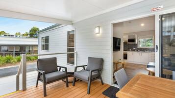 Deluxe huisje (- Sleeps 6) | Terras