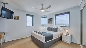 2 Bedroom 1 Bath Ocean View Apartment 80 | Individualmente decorados, individualmente mobiliados
