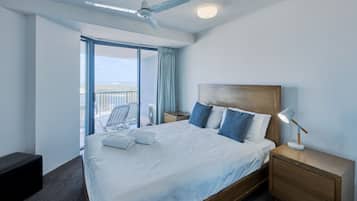 2 Bedroom Deluxe Ocean View | Decoración personalizada y muebles diferentes