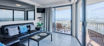 Centrepoint Holiday Apartments