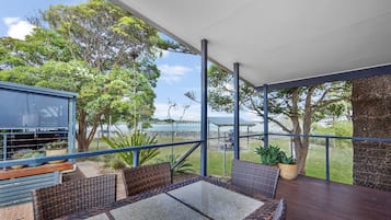Superior Villa - Sleeps 4 - Dog Friendly | Terrace/patio