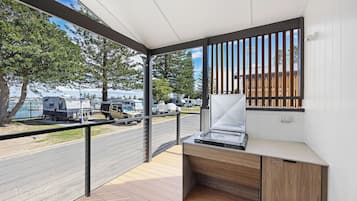Premium Villa - Sleeps 6 - Accessible | Terrace/patio
