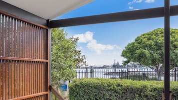 Superior Villa - Sleeps 6 | Water view