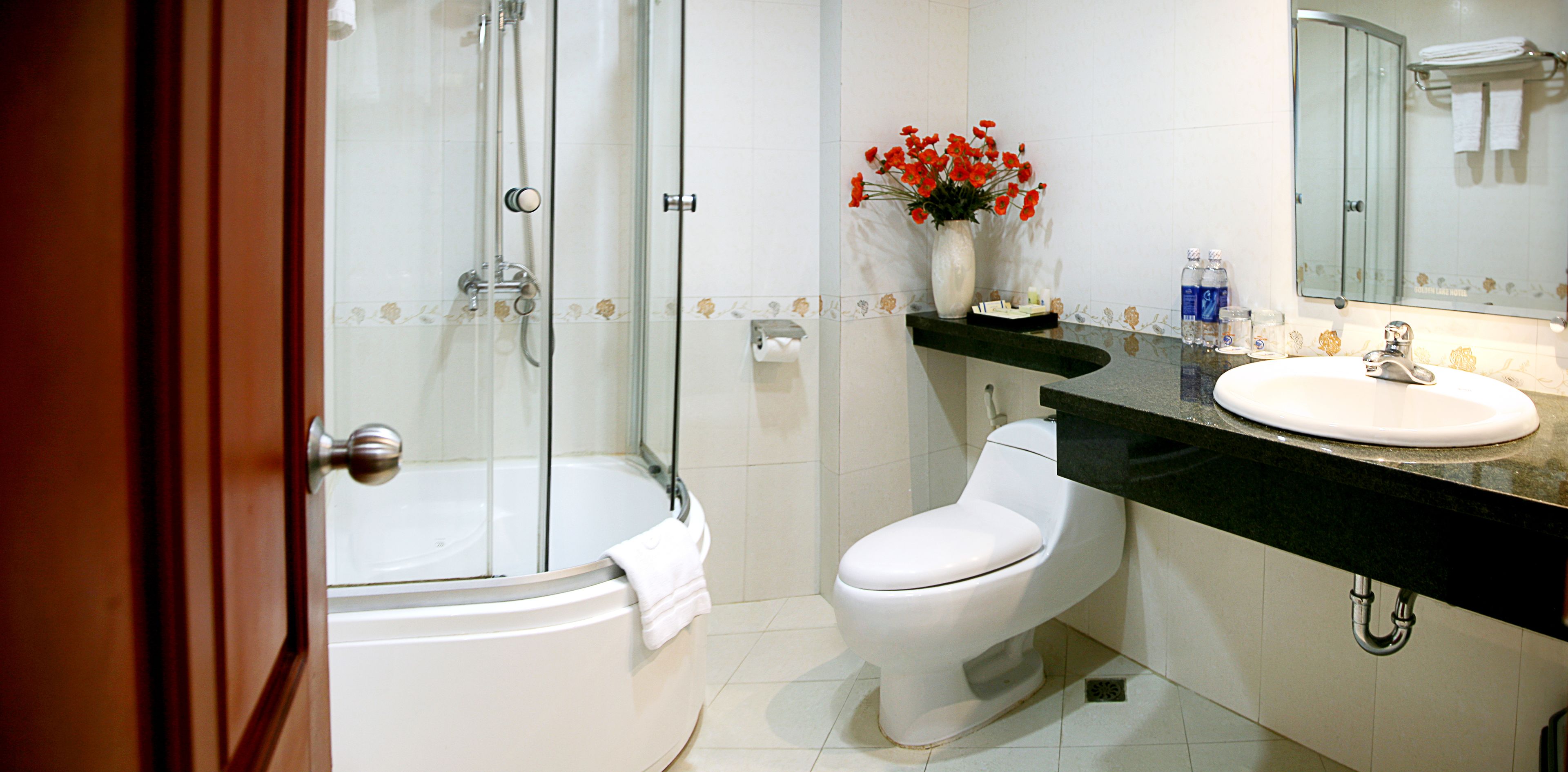 Foto - Lakeside Palace Hotel