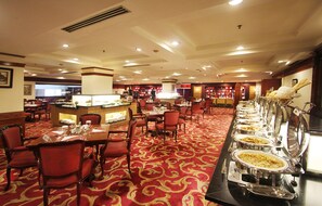 Breakfast area - Hotel Bidakara Grand Pancoran Jakarta (Jakarta)