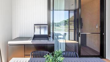 Superior Villa - Sleeps 6 | Terrace/patio