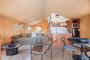 Tenda familiare | Area soggiorno | TV a schermo piatto