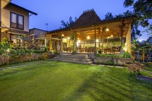 View from property - Summer Hills Hotel (Bandung)