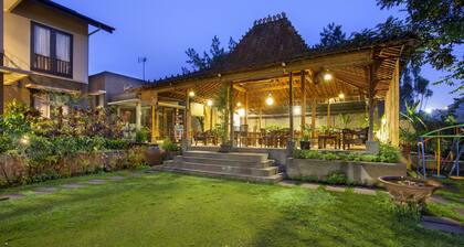 Summer Hills Hotel