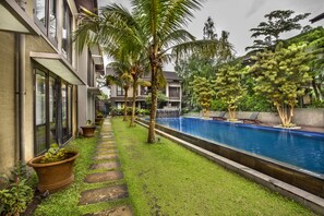 Seasonal outdoor pool