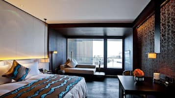Peralatan tempat tidur premium, item bar mini percuma