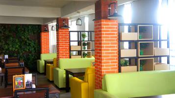 Spécialités Cuisine indonésienne, restauration en plein air