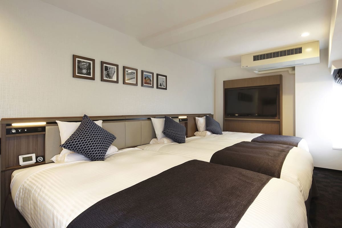 Bureau, Wi-Fi gratuit, draps fournis