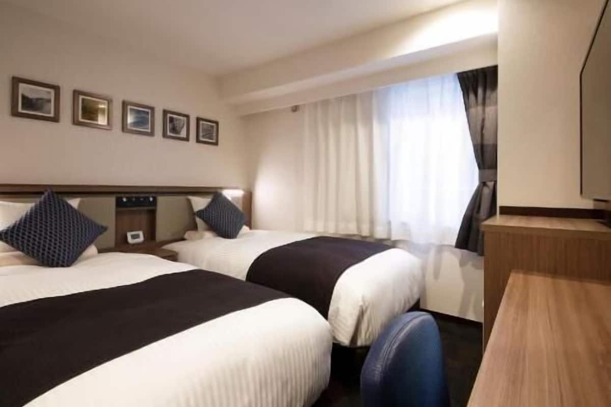 Bureau, Wi-Fi gratuit, draps fournis