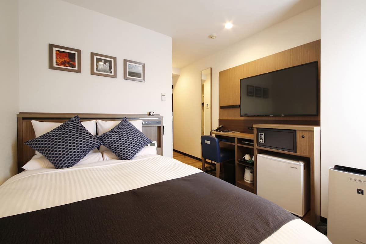 Bureau, Wi-Fi gratuit, draps fournis