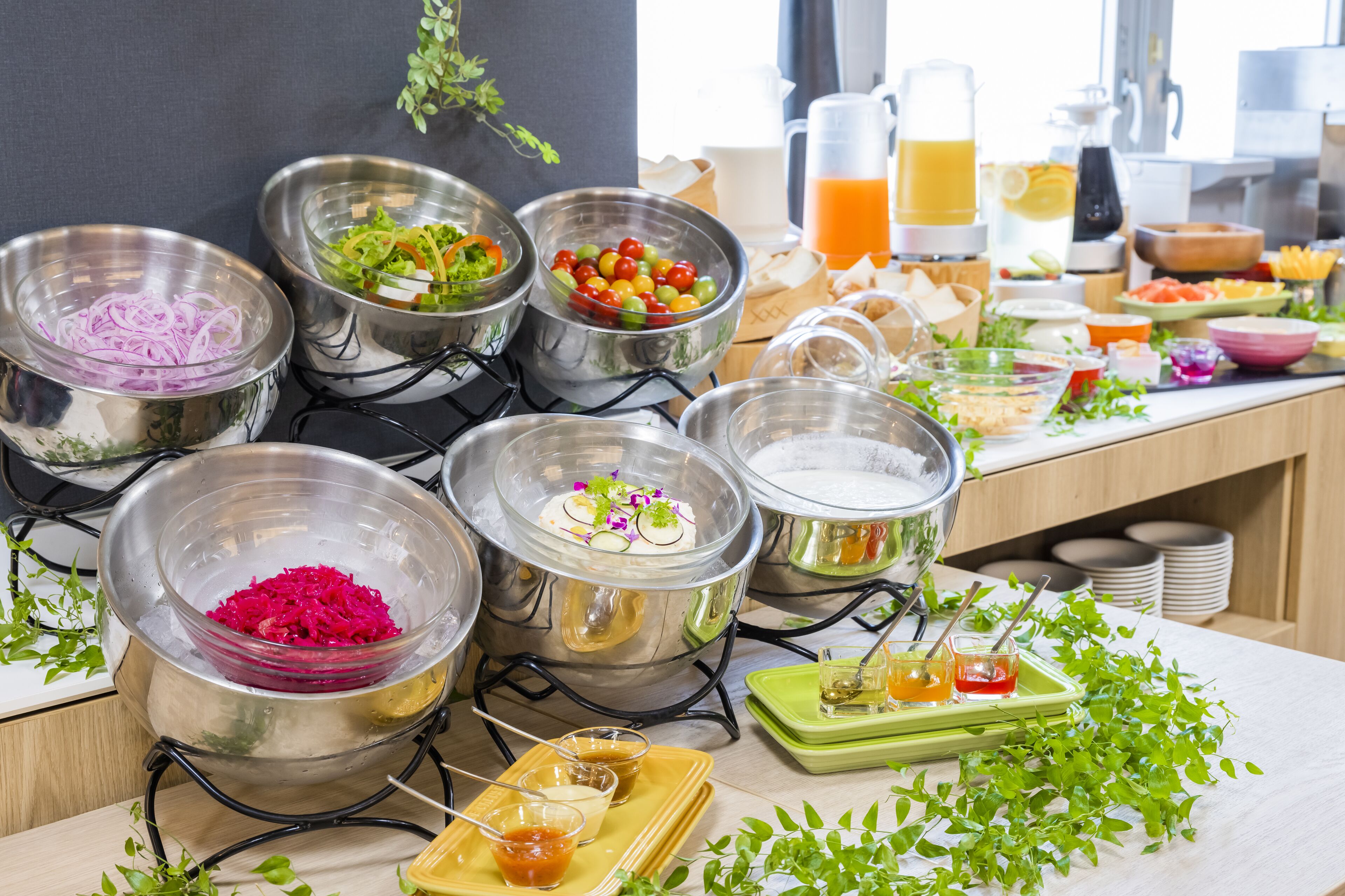 daily buffet breakfast (jpy 1650 per person)