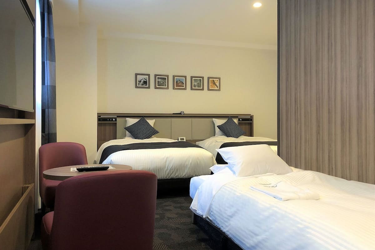 Bureau, Wi-Fi gratuit, draps fournis