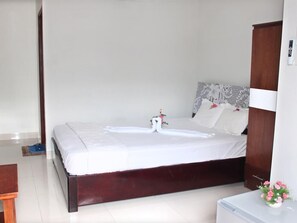 Basic Double Room - Minh Hung Hotel (Phan Thiet)