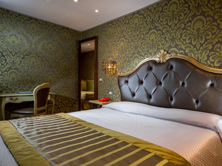 Minibar, in-room safe, desk, cots/infant beds