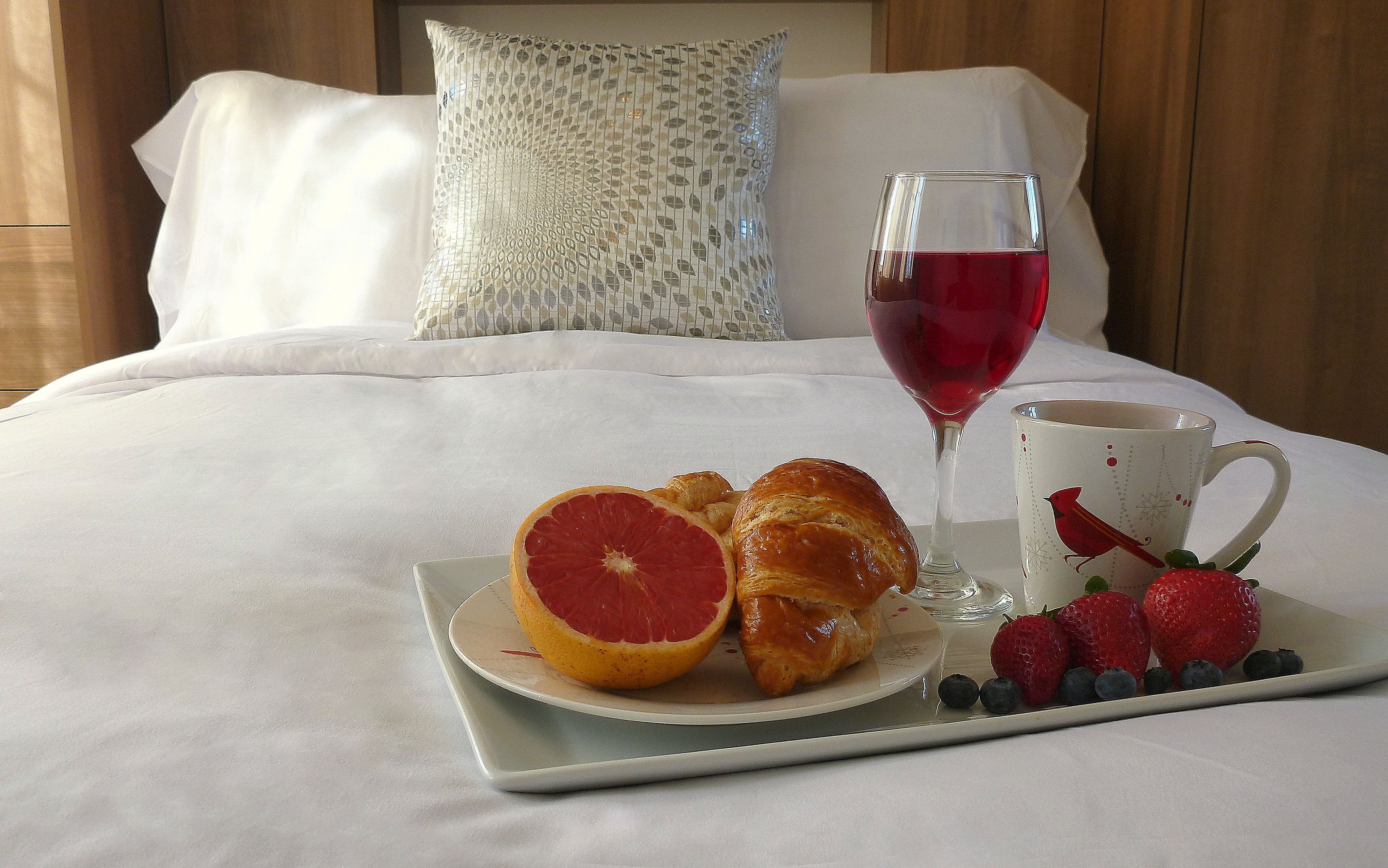 superior suite, 1 double bed | premium bedding, desk, blackout curtains, bed sheets