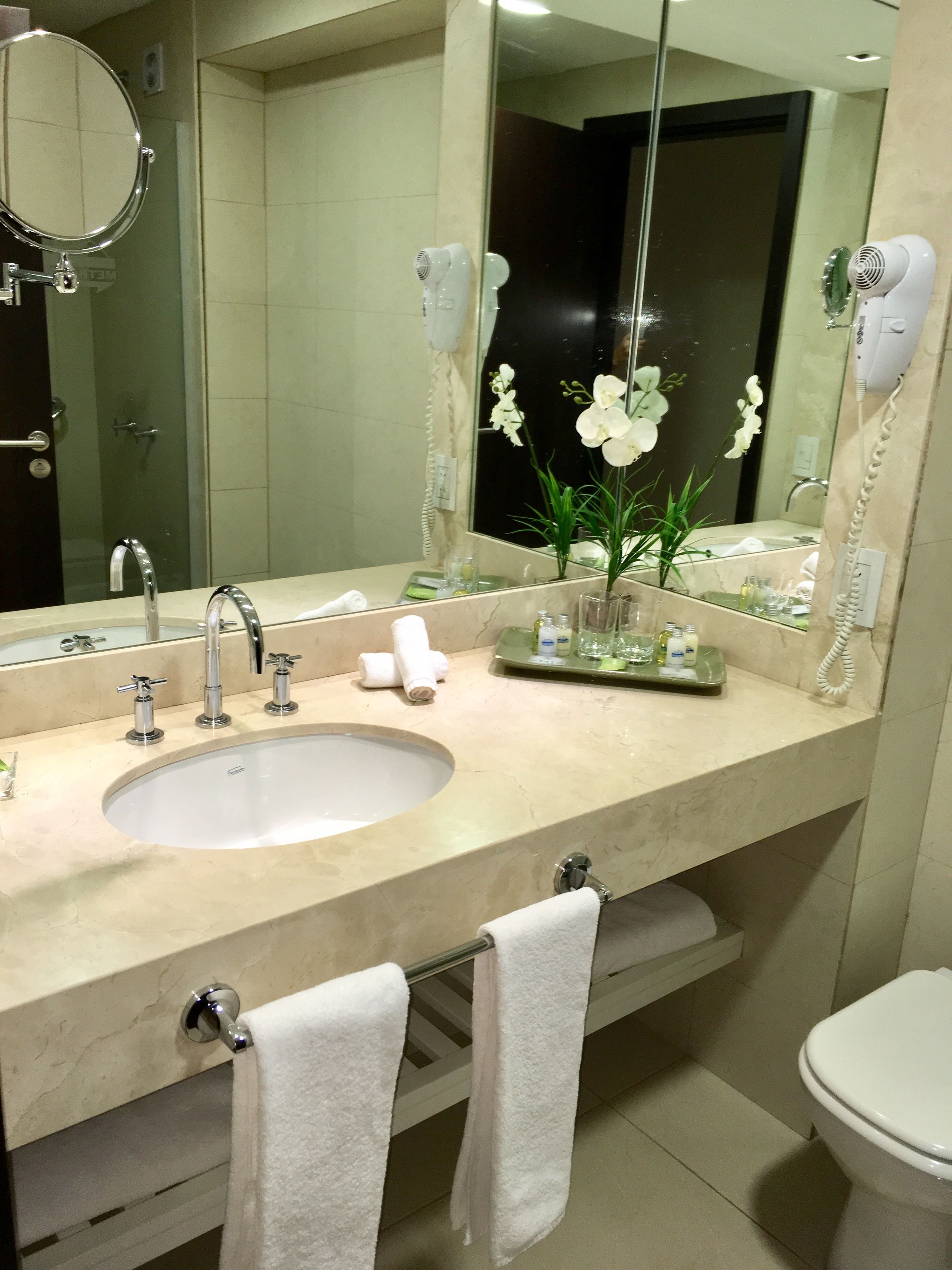 junior suite | bathroom | designer toiletries, hair dryer, bidet, towels