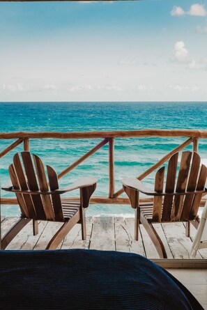 Chambre Supérieure, 1 trÚs grand lit, vue océan | Terrasse/Patio