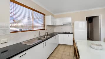 Superior Apartment, 2 Bedrooms, Non Smoking | Private kitchen | Coffee/tea maker, electric kettle