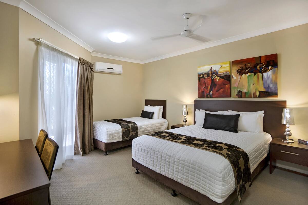 superior room, multiple beds, non smoking | 1 bedroom, premium bedding, pillow-top beds, minibar
