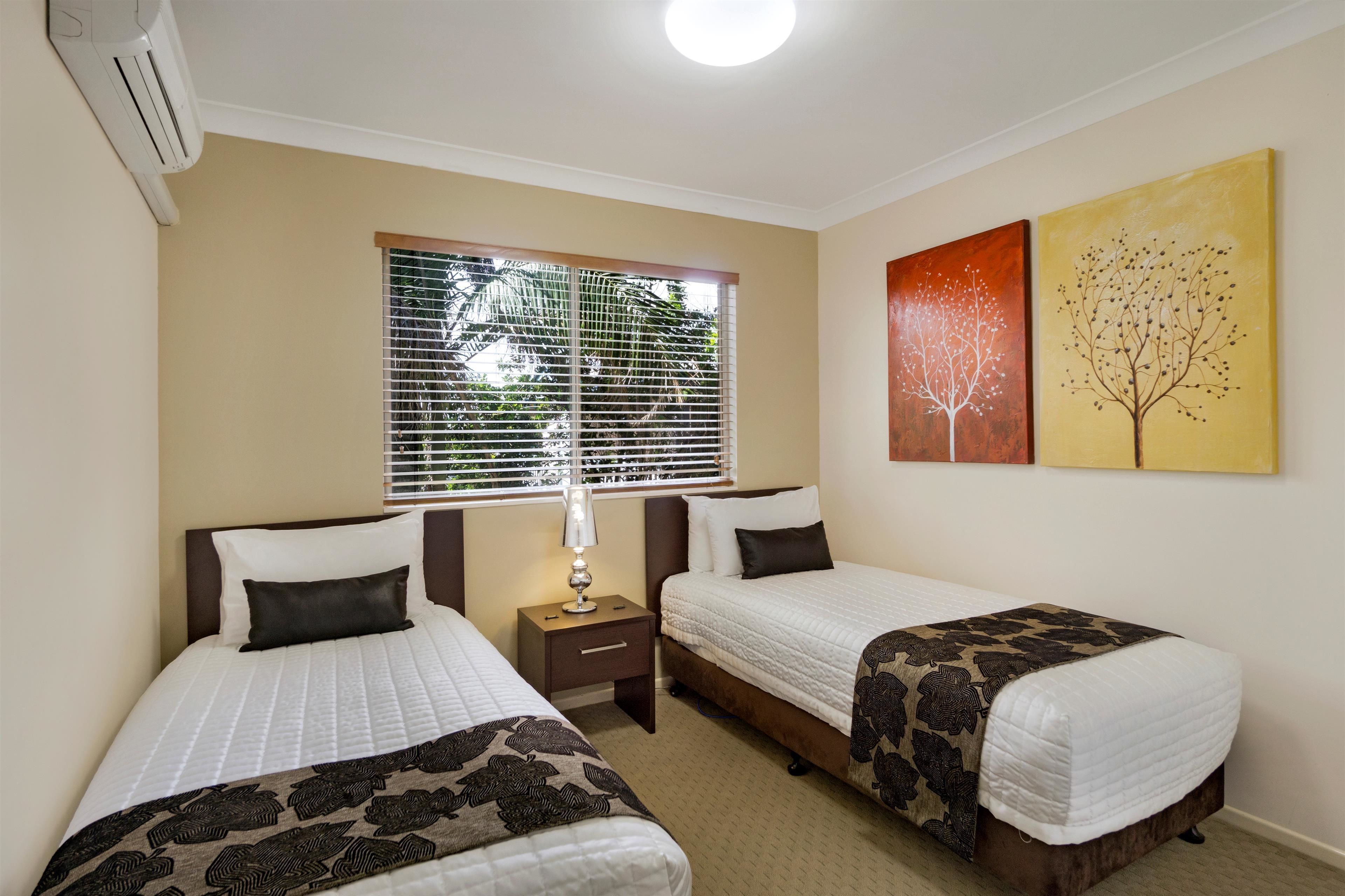 superior apartment, 2 bedrooms, non smoking | 1 bedroom, premium bedding, pillow-top beds, minibar