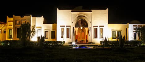 Fachada del alojamiento