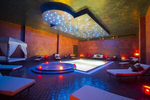 Indoor pool, outdoor pool, free cabanas, pool umbrellas