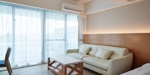 [Green View] Double Room, 36 sqm | Living area - Palace in Moon Beach (Onna)