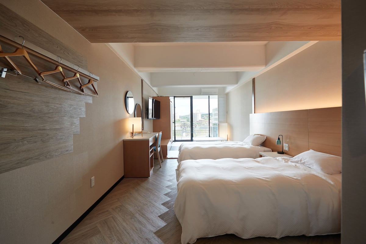 传统客房, 山景 (36 sqm) | 客房内保险箱、办公桌、遮光窗帘、免费 WiFi