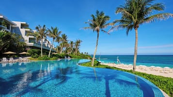 Outdoor pool, sun loungers