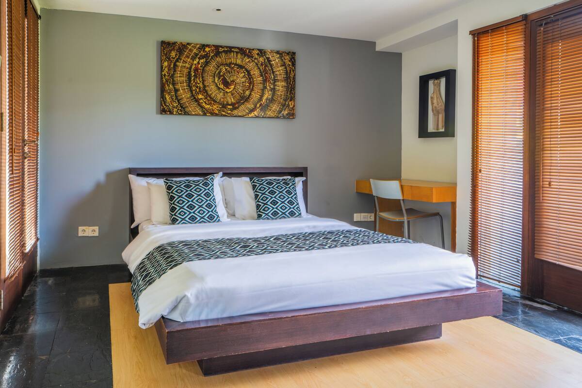 Apartamento | Minibar, caja fuerte, escritorio y wifi gratis
