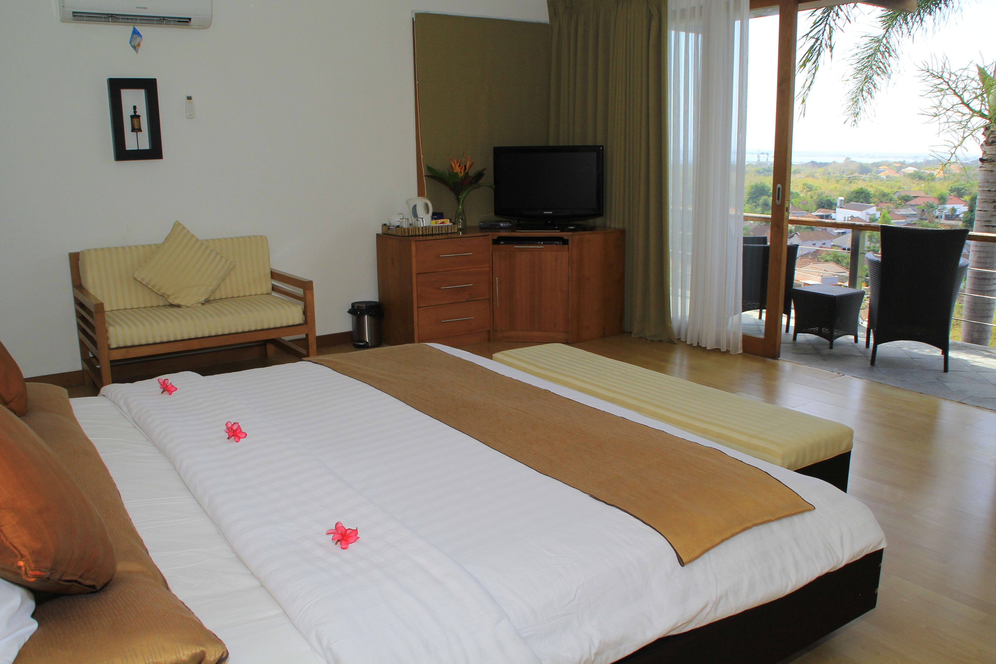 villa, 1 bedroom, sea view | minibar, in-room safe, desk, free wifi