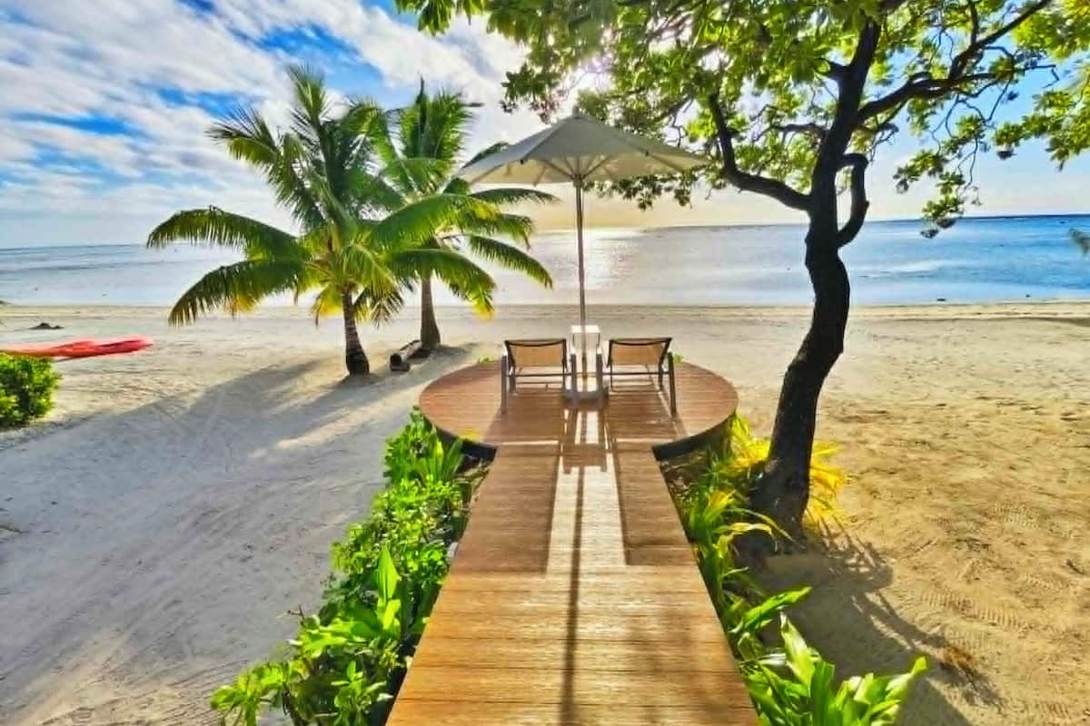 Villa luxueuse, 1 chambre, piscine privée, en face de la plage | Terrasse/patio