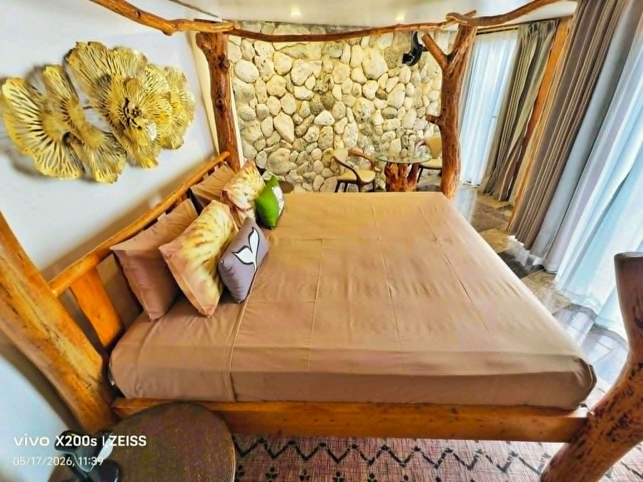 Villa Luxe, 2 chambres, piscine privée, en front de plage | Coffres-forts dans les chambres, fer et planche à repasser