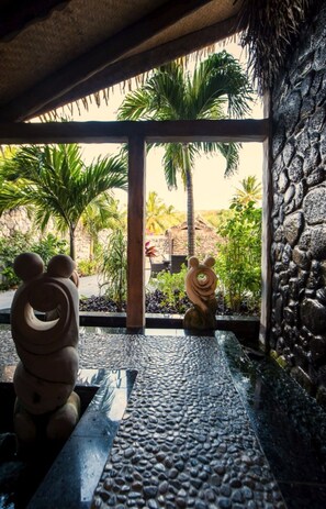 Villa de lujo, 2 habitaciones, alberca privada, frente al mar | Vista desde la habitación