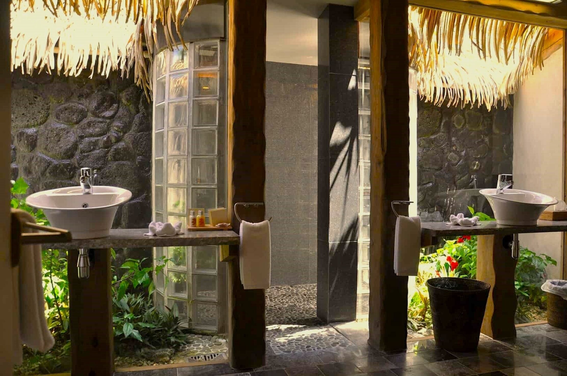 Luxury-Villa, 2 Schlafzimmer, eigener Pool, Strandnähe | Badezimmer