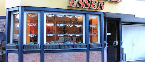 Esterni
