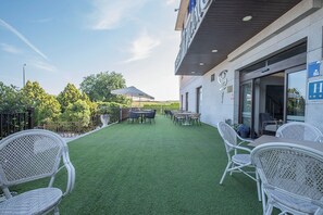 Terrace/patio - Hotel Hidalgo (Esquivias)