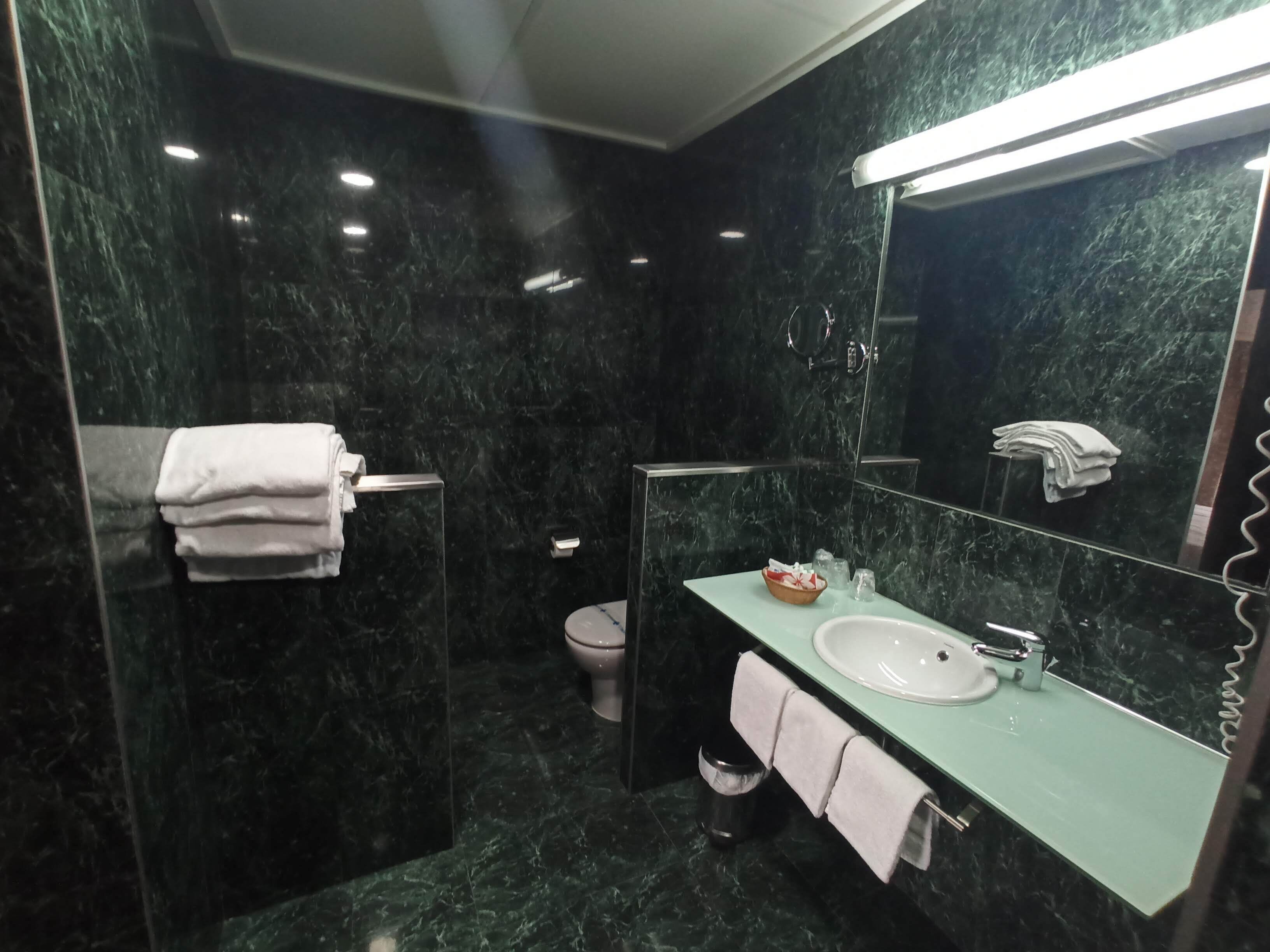 family quadruple room | 1 bedroom, minibar, in-room safe, desk