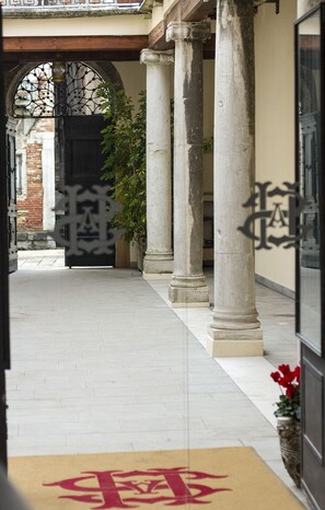 Ingresso della struttura