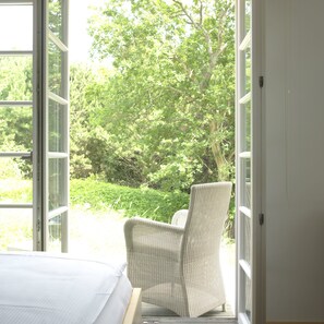 Comfort Double Room, Garden Area | Premium bedding, free WiFi, bed sheets